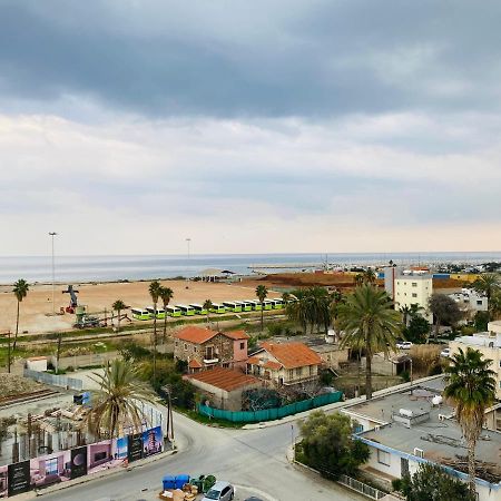 Panoramic Seaside Getaway, 2-Br Penthouse Apartamento Larnaca Exterior foto